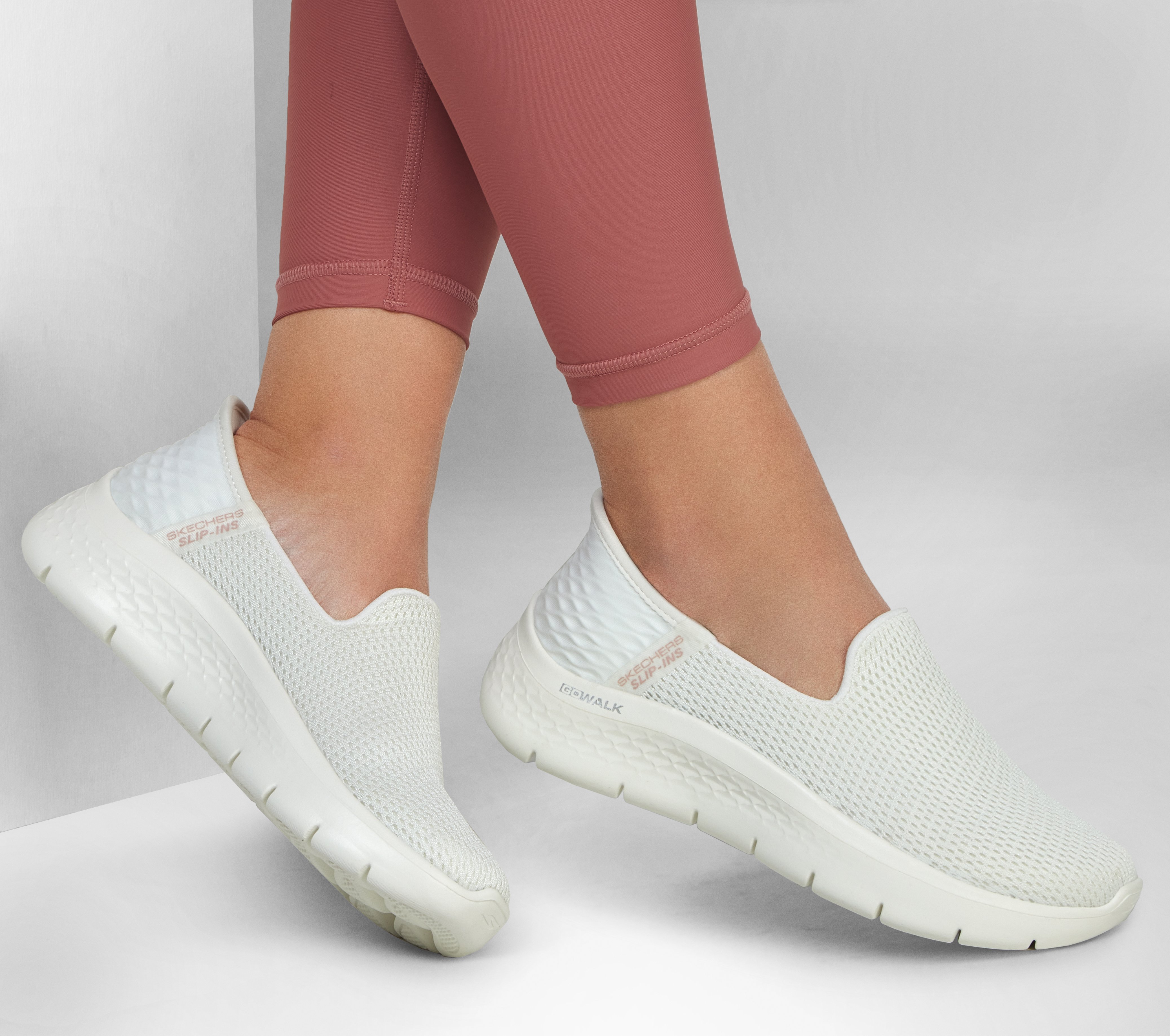 Skechers Women's Slip-ins Go Walk Flex Medium/Wide Sneaker